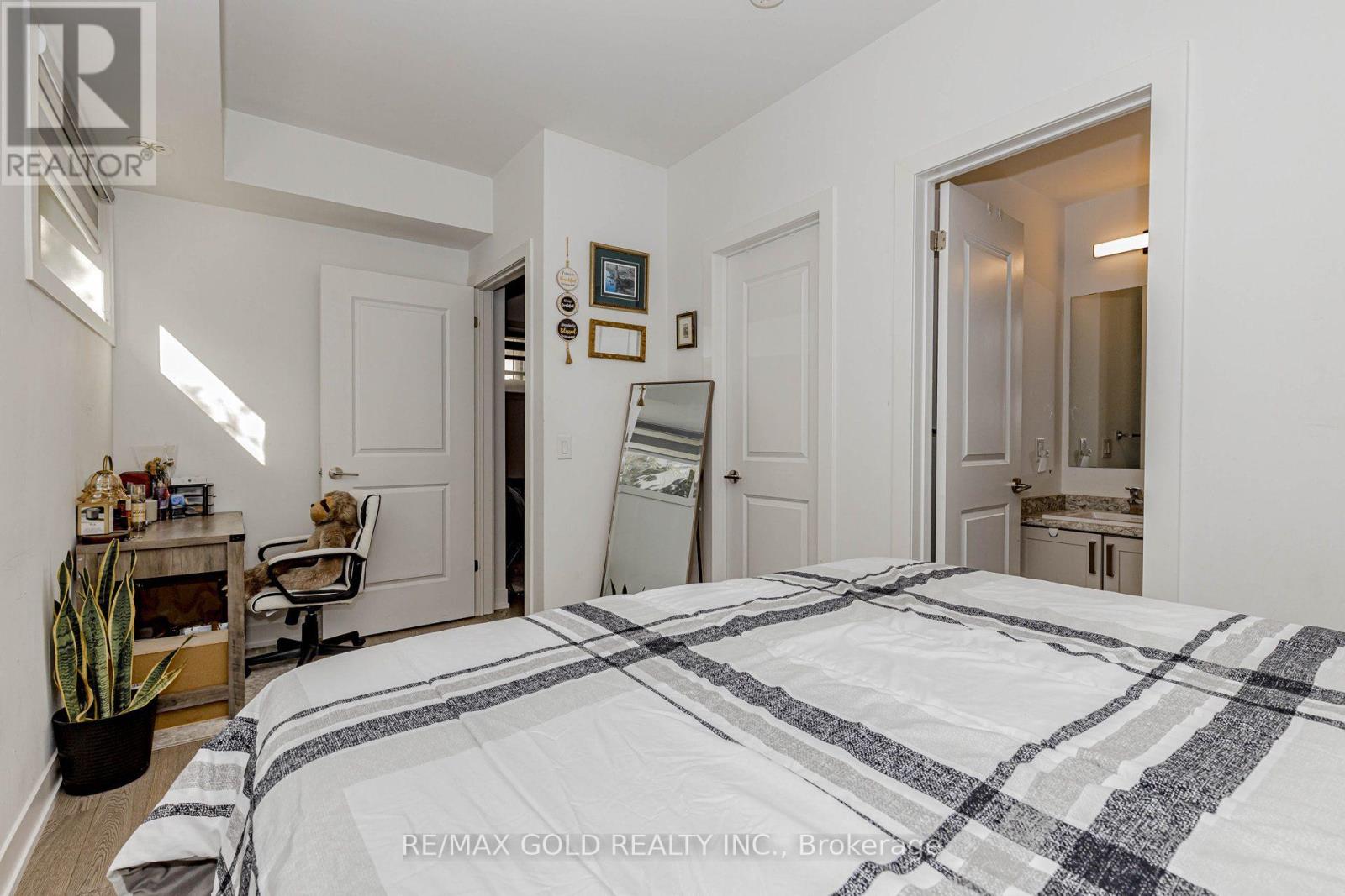 148 - 1075 Douglas Mccurdy Comm, Mississauga, Ontario  L5G 0C6 - Photo 15 - W12480891