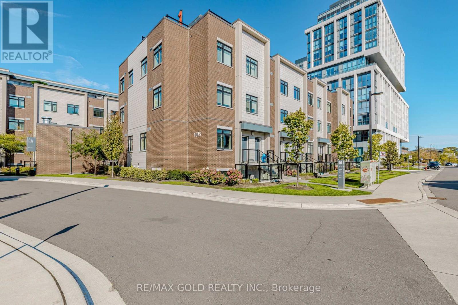 148 - 1075 Douglas Mccurdy Comm, Mississauga, Ontario  L5G 0C6 - Photo 2 - W12480891