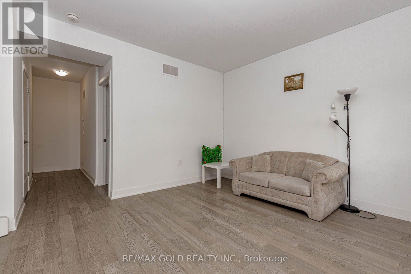 148 - 1075 Douglas Mccurdy Comm, Mississauga, Ontario  L5G 0C6 - Photo 4 - W12480891