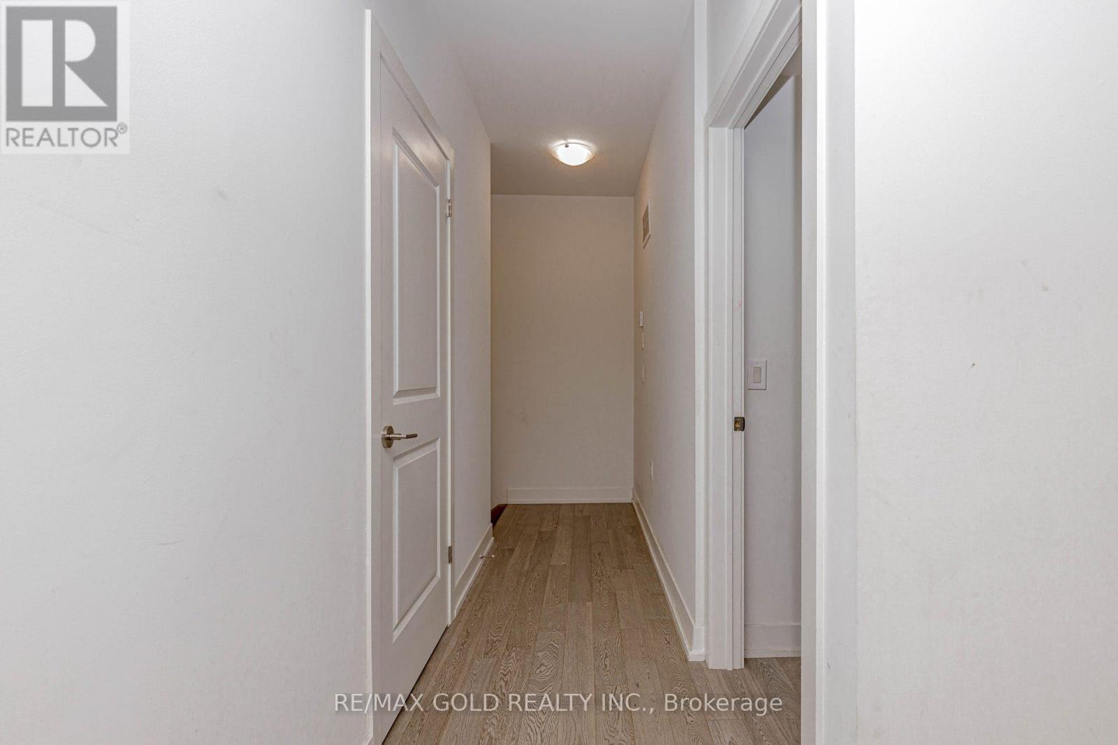 148 - 1075 Douglas Mccurdy Comm, Mississauga, Ontario  L5G 0C6 - Photo 5 - W12480891