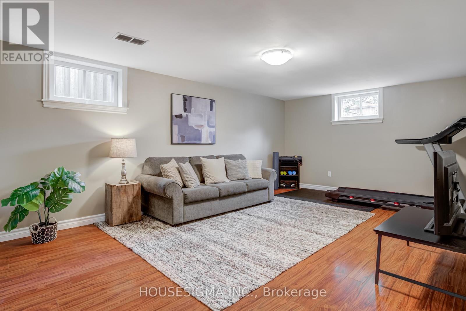 93 Dawson Road, Orangeville, Ontario  L9W 2W7 - Photo 22 - W12480898