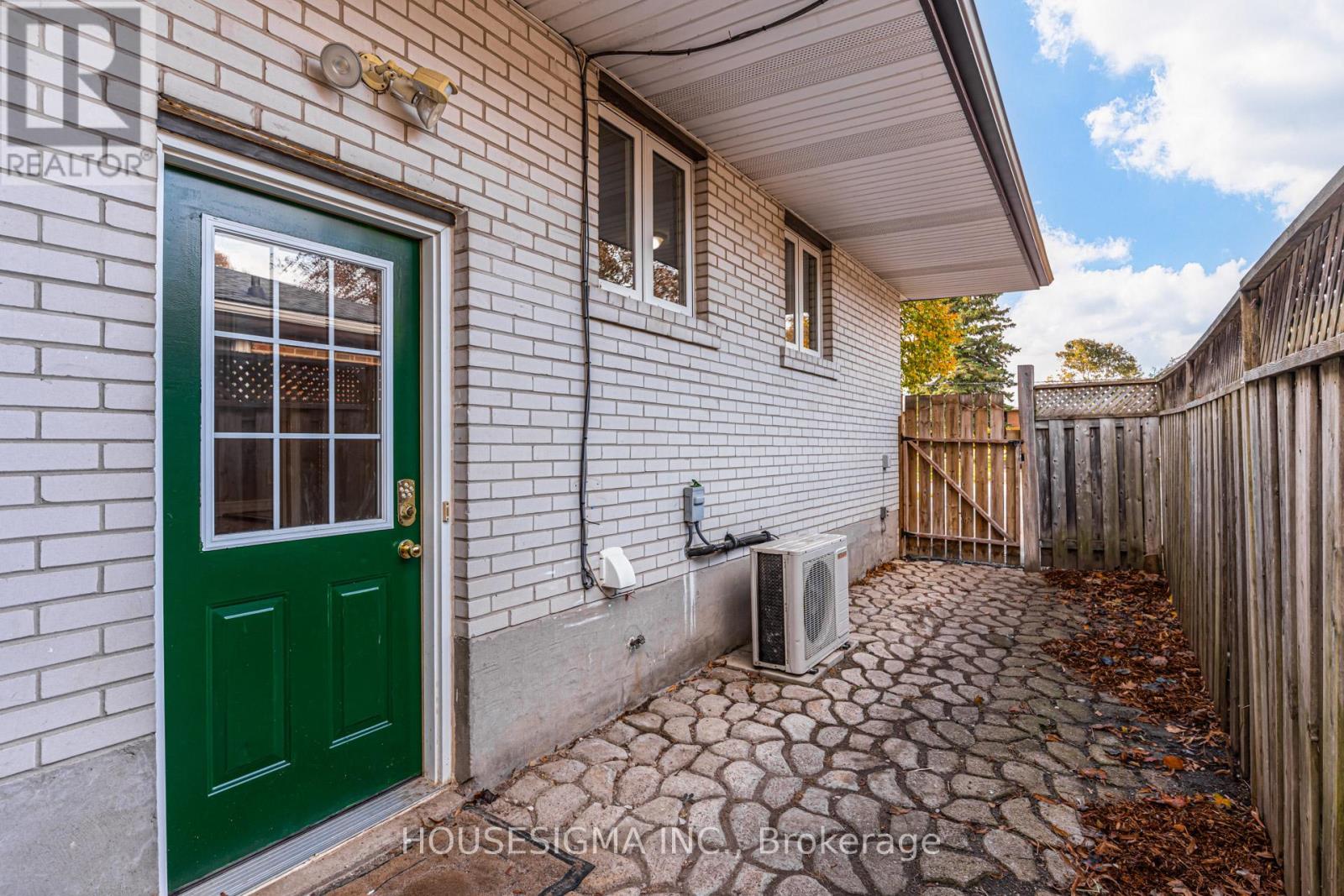 93 Dawson Road, Orangeville, Ontario  L9W 2W7 - Photo 32 - W12480898