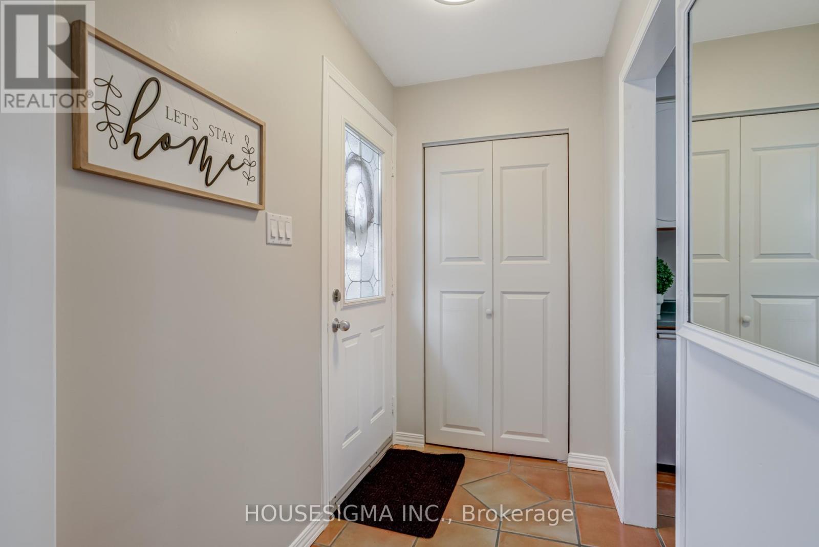 93 Dawson Road, Orangeville, Ontario  L9W 2W7 - Photo 5 - W12480898