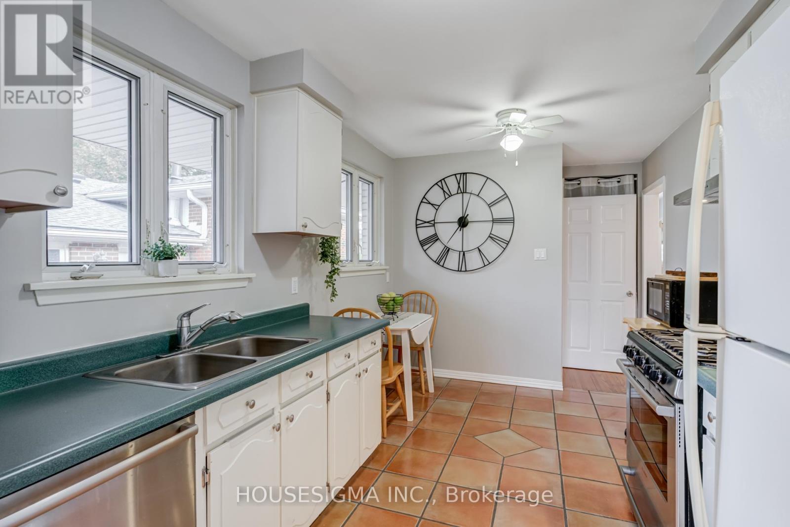 93 Dawson Road, Orangeville, Ontario  L9W 2W7 - Photo 6 - W12480898