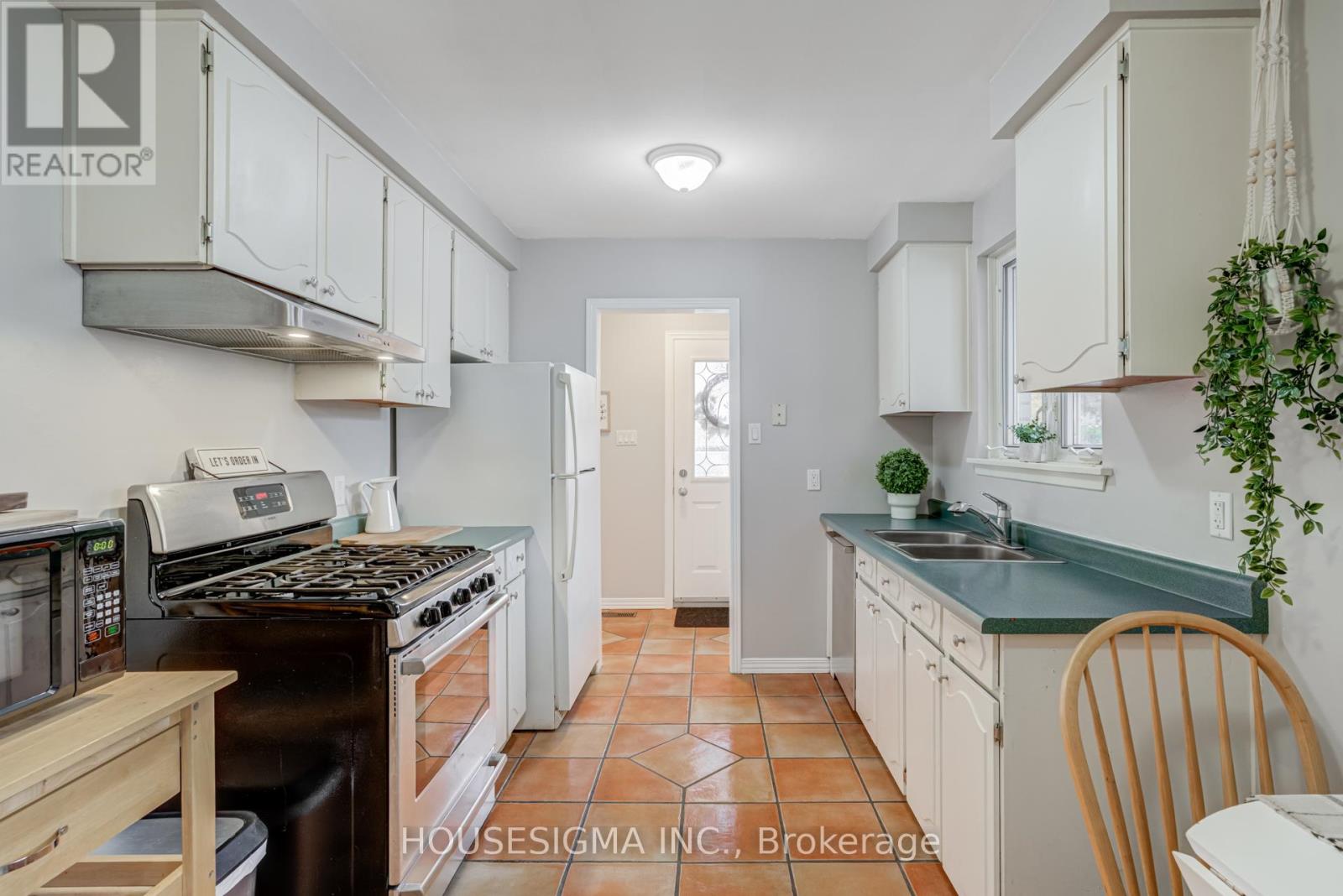 93 Dawson Road, Orangeville, Ontario  L9W 2W7 - Photo 7 - W12480898
