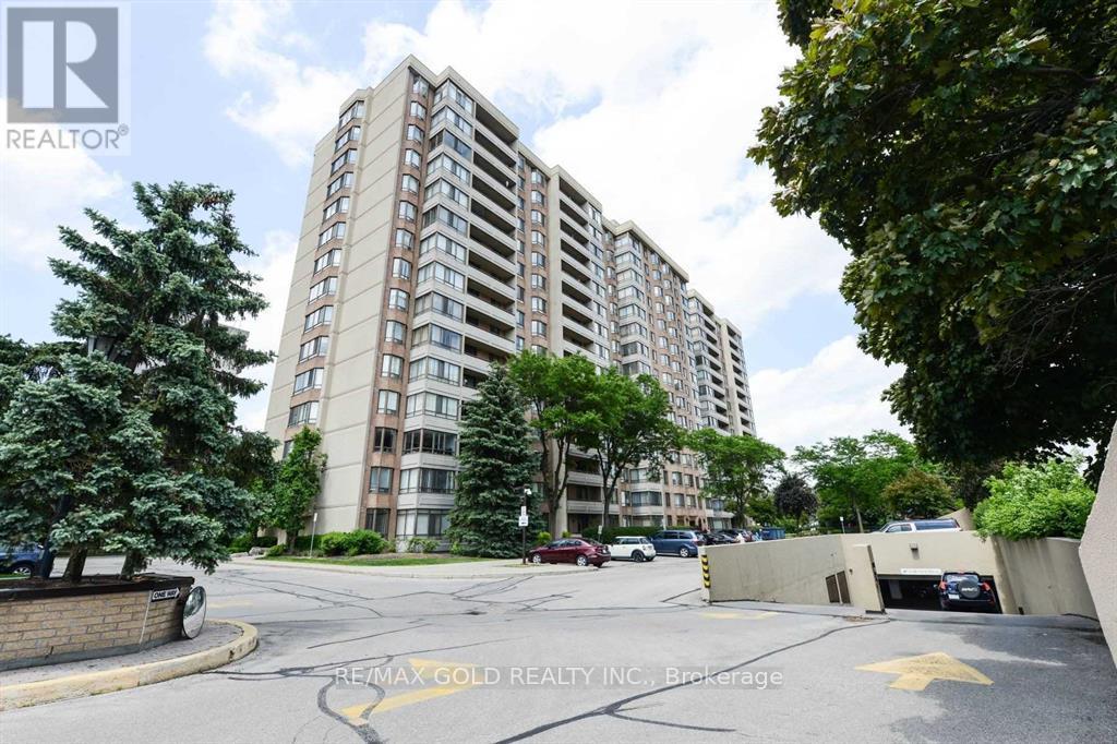 704 - 5 LISA STREET, Brampton, Ontario