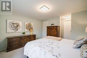 33 Groveland Crescent, Brampton (Northgate), Ontario  L6S 1L1 - Photo 17 - W12480908