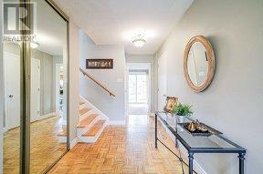 33 Groveland Crescent, Brampton (Northgate), Ontario  L6S 1L1 - Photo 3 - W12480908