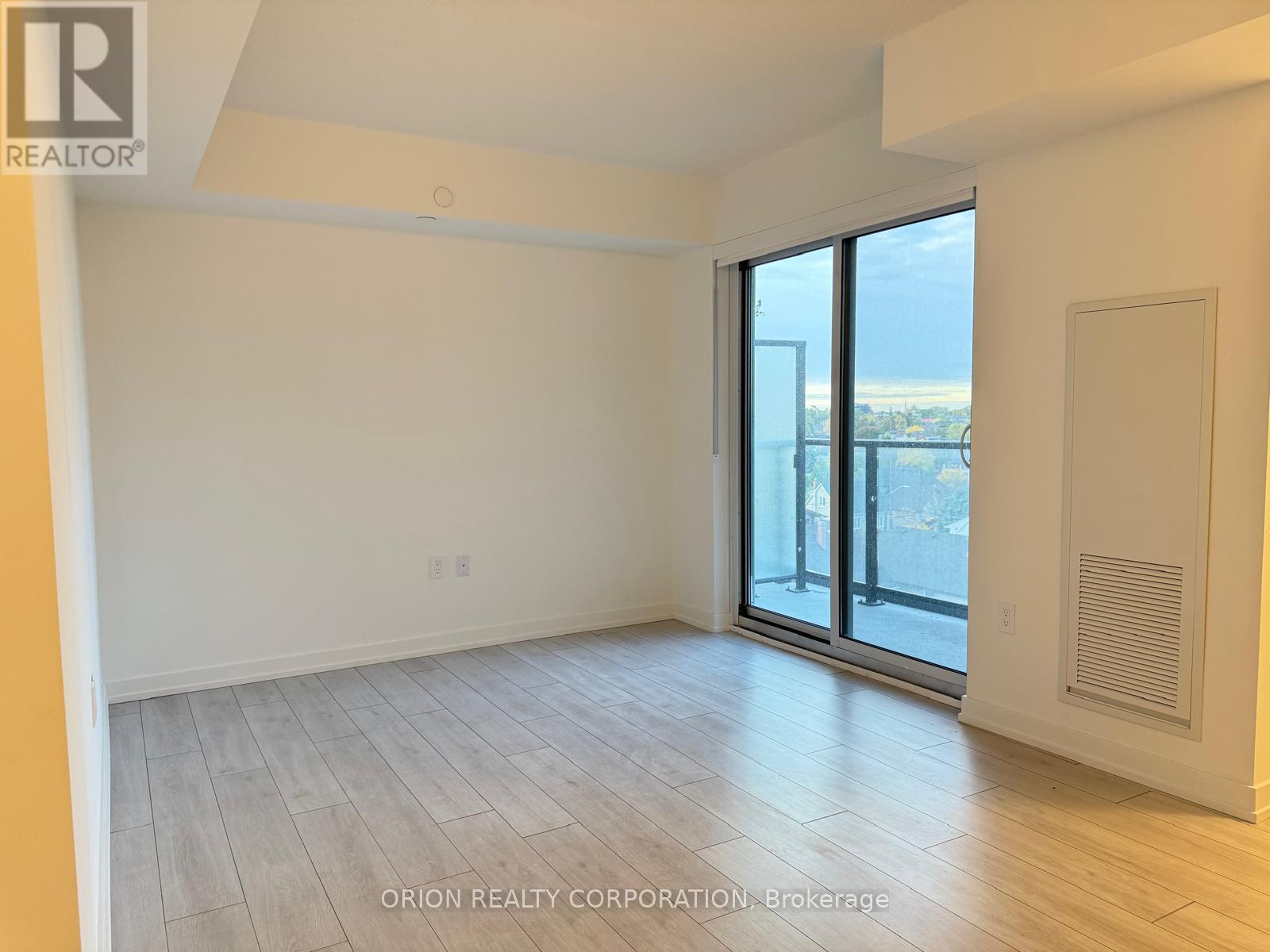 604 - 556 Marlee Avenue, Toronto, Ontario  M6B 0B1 - Photo 5 - W12480928