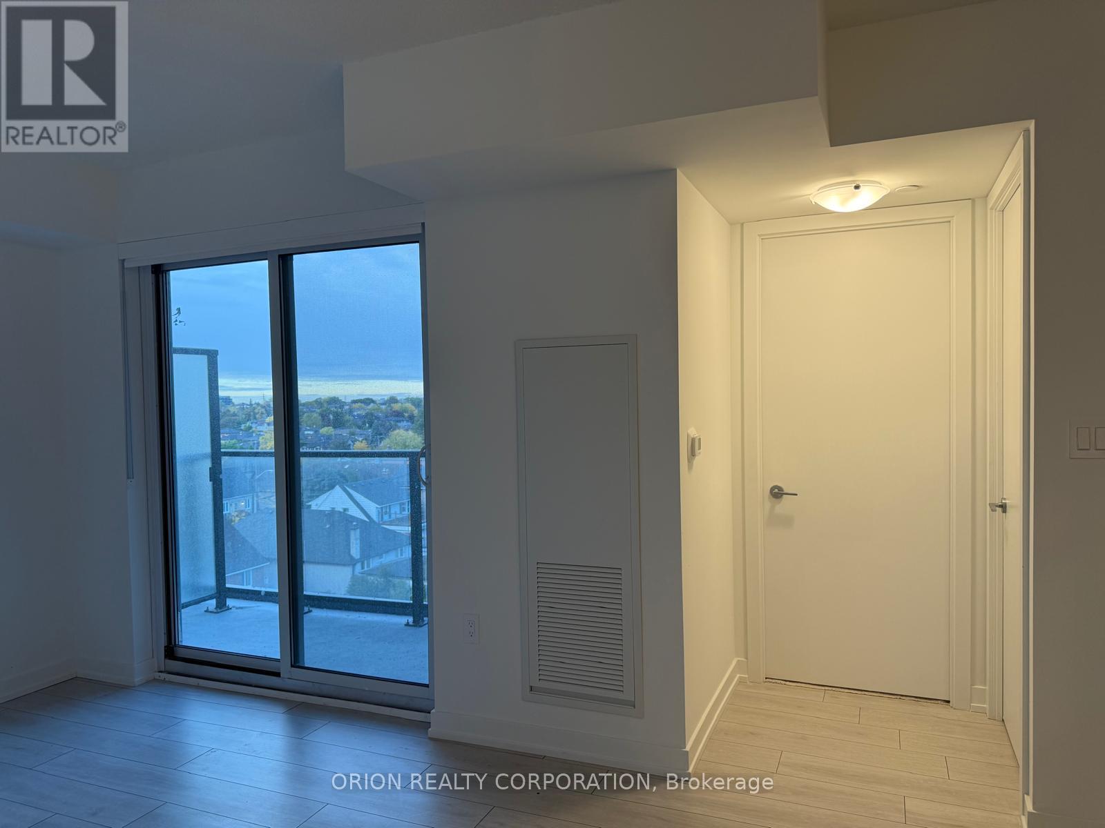 604 - 556 Marlee Avenue, Toronto, Ontario  M6B 0B1 - Photo 6 - W12480928
