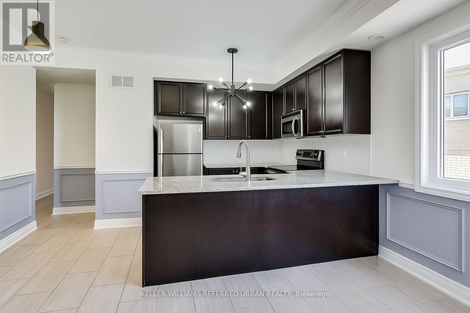 231 - 380 Hopewell Avenue, Toronto, Ontario  M6E 2S2 - Photo 3 - W12480934