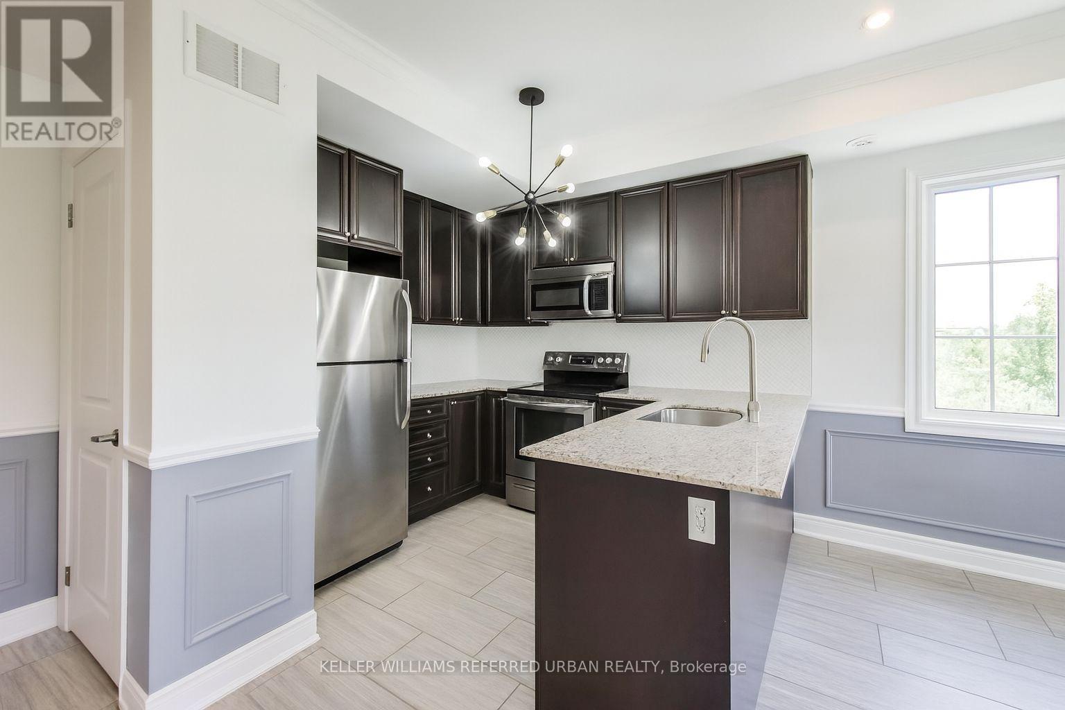 231 - 380 Hopewell Avenue, Toronto, Ontario  M6E 2S2 - Photo 4 - W12480934