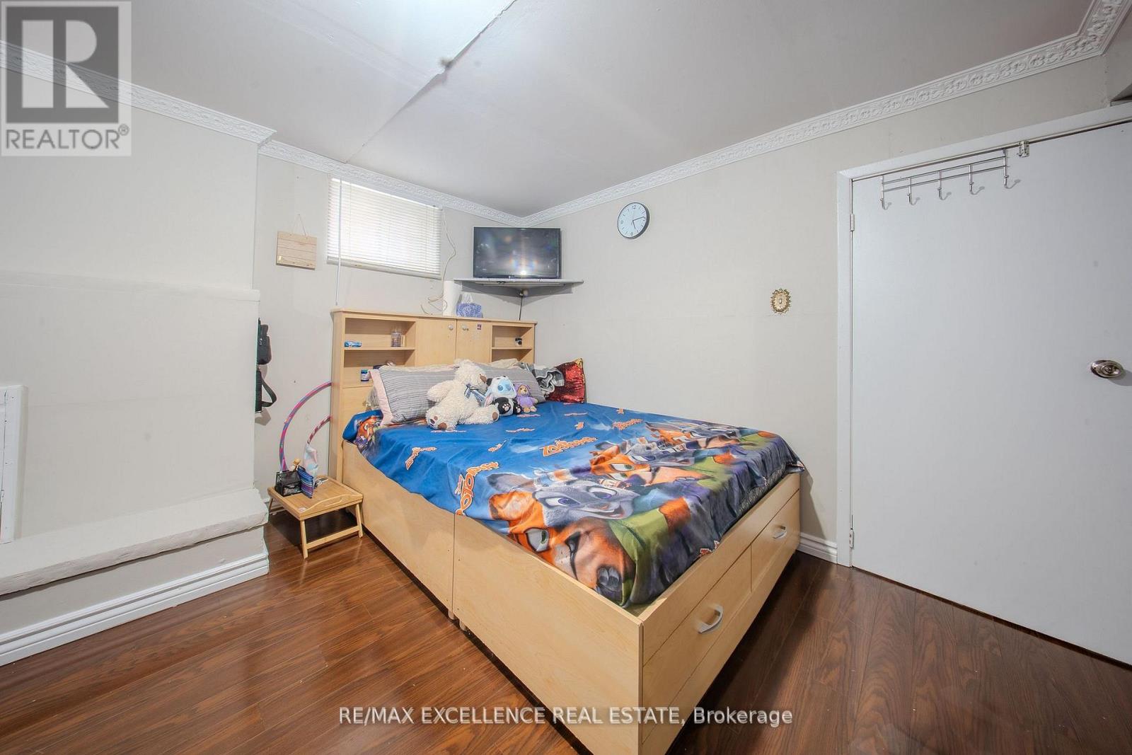7246 Reindeer Drive, Mississauga, Ontario  L4T 2M7 - Photo 24 - W12480940