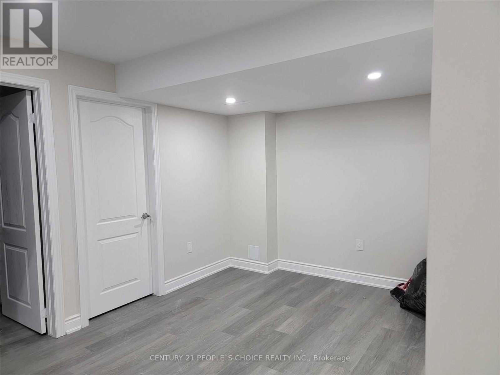 Bsmt - 63 Clearfield Drive, Brampton, Ontario  L6P 3J4 - Photo 11 - W12480951