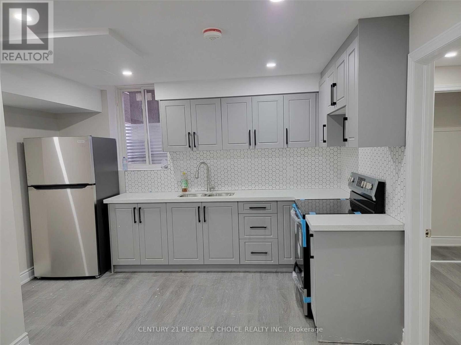 Bsmt - 63 Clearfield Drive, Brampton, Ontario  L6P 3J4 - Photo 7 - W12480951