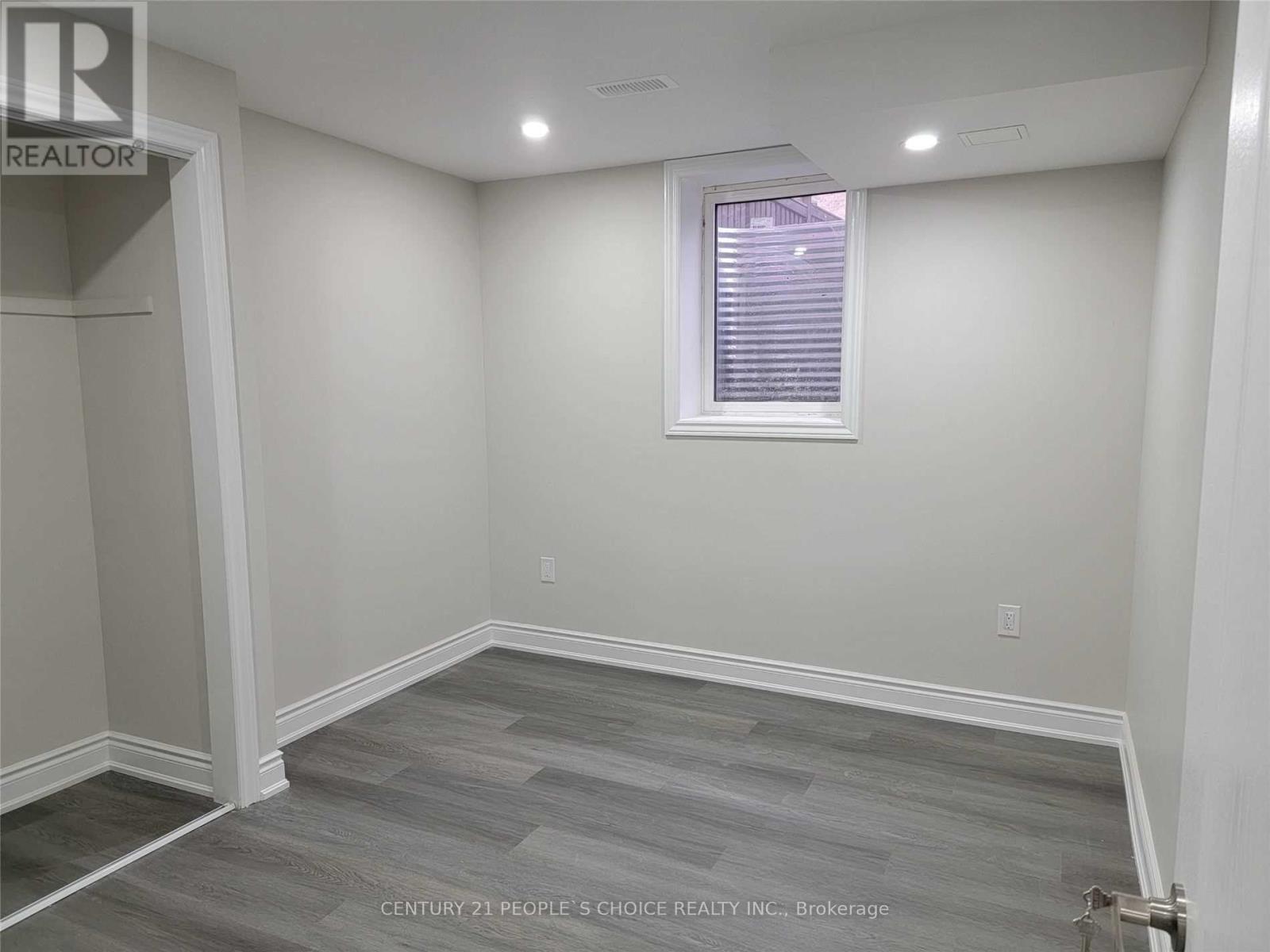 Bsmt - 63 Clearfield Drive, Brampton, Ontario  L6P 3J4 - Photo 8 - W12480951