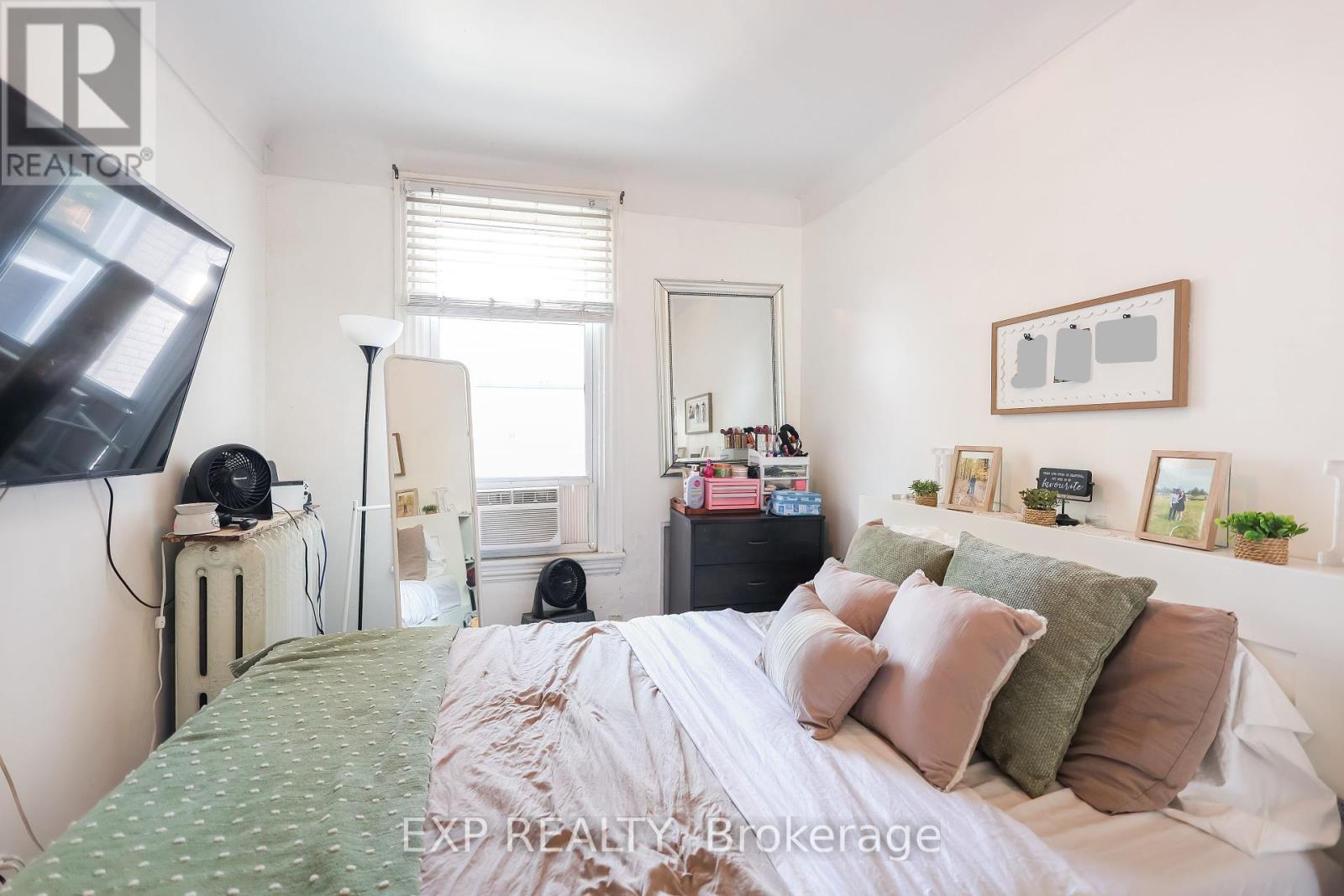 69 Victoria Avenue N, Hamilton, Ontario  L8L 5E3 - Photo 13 - X12355786