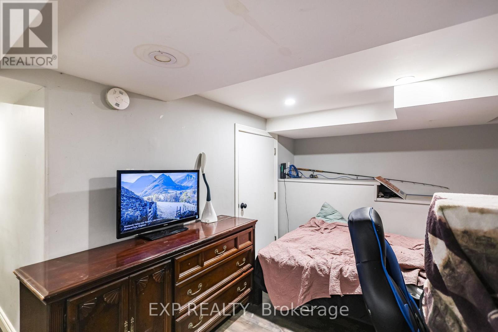69 Victoria Avenue N, Hamilton, Ontario  L8L 5E3 - Photo 21 - X12355786