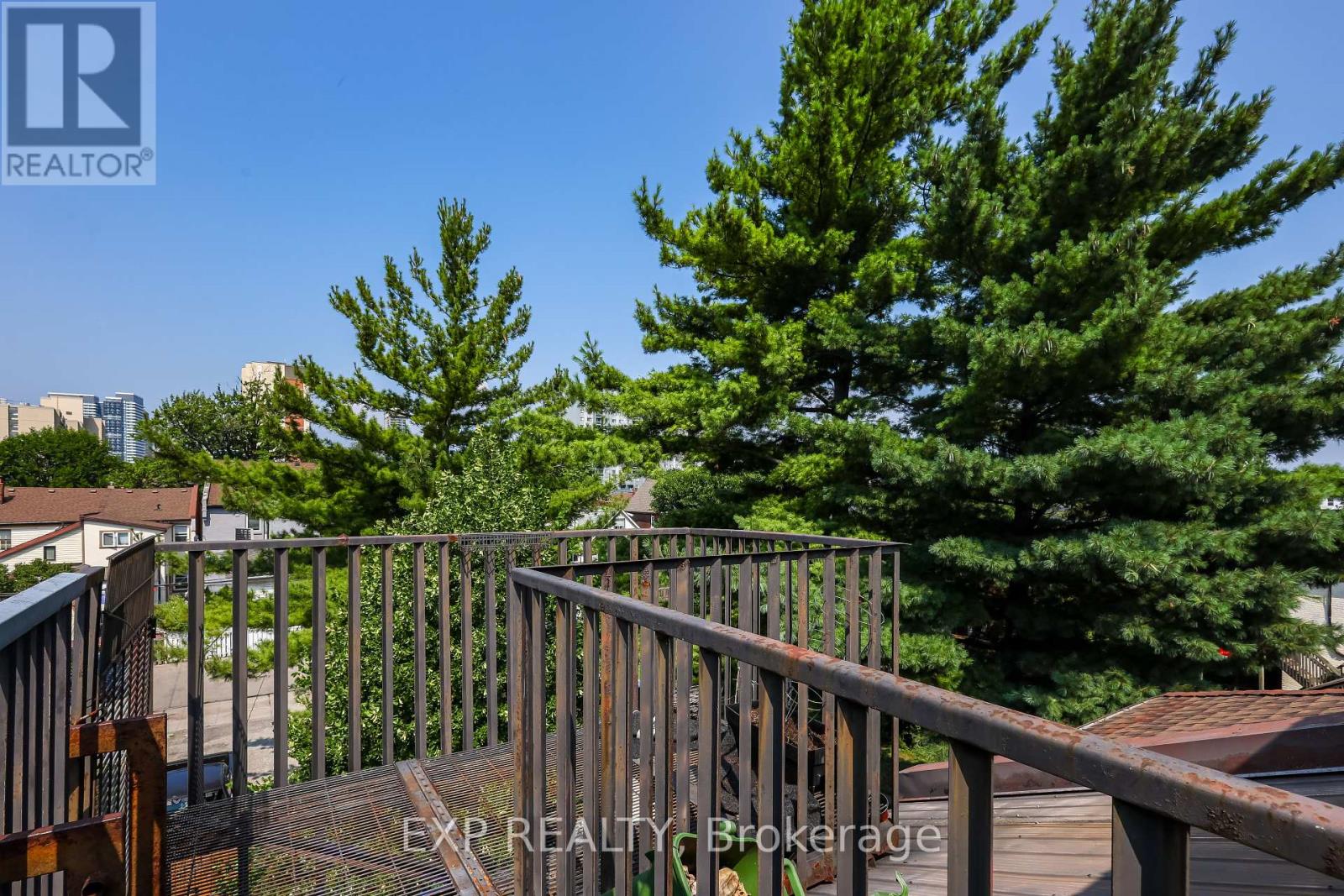 69 Victoria Avenue N, Hamilton, Ontario  L8L 5E3 - Photo 30 - X12355786