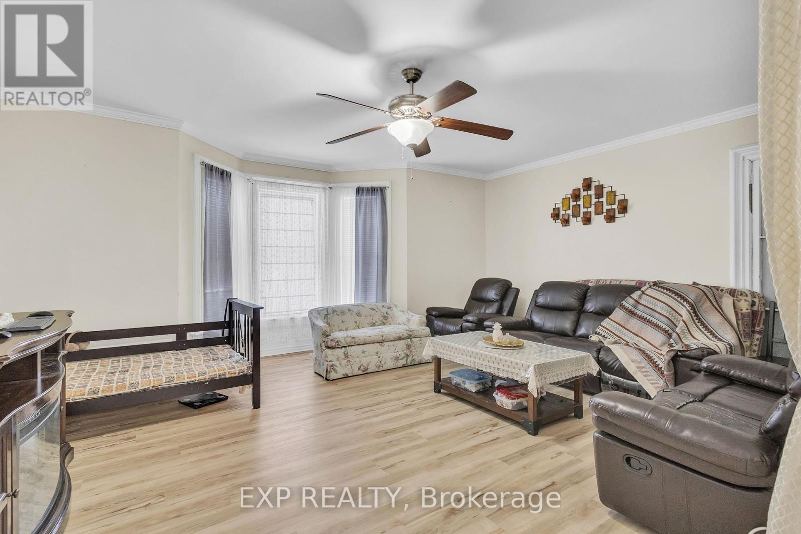 228 Main Street, Cambridge, Ontario  N1R 1W8 - Photo 19 - X12371051