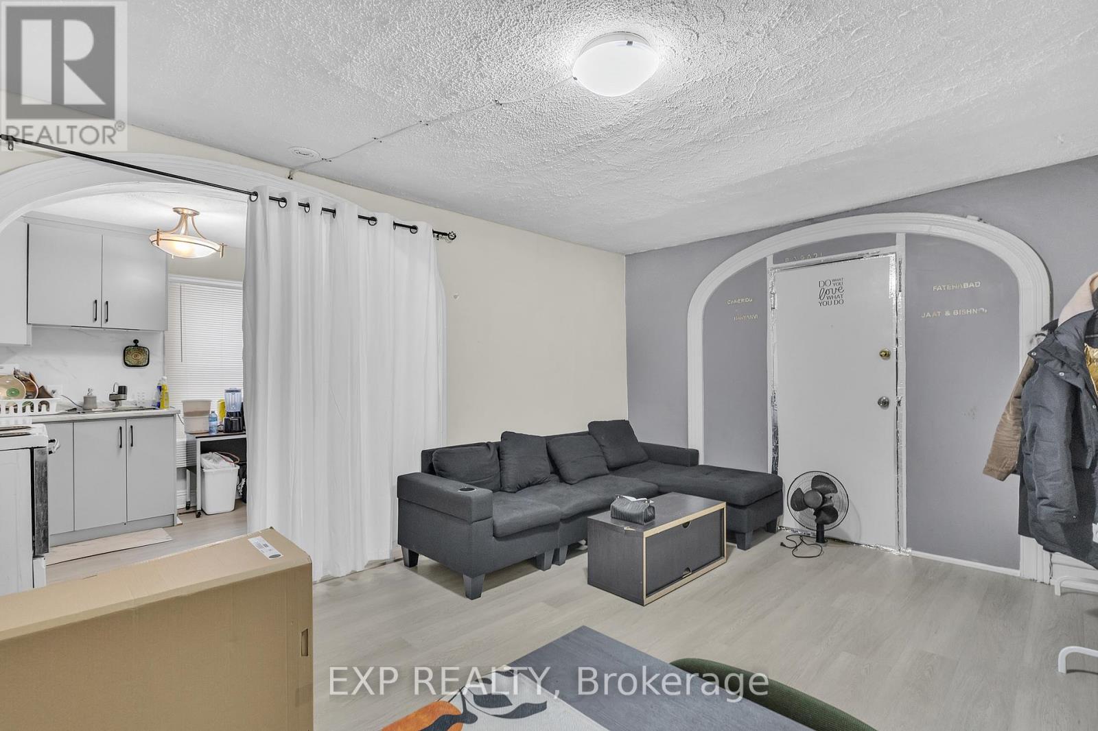 228 Main Street, Cambridge, Ontario  N1R 1W8 - Photo 6 - X12371051