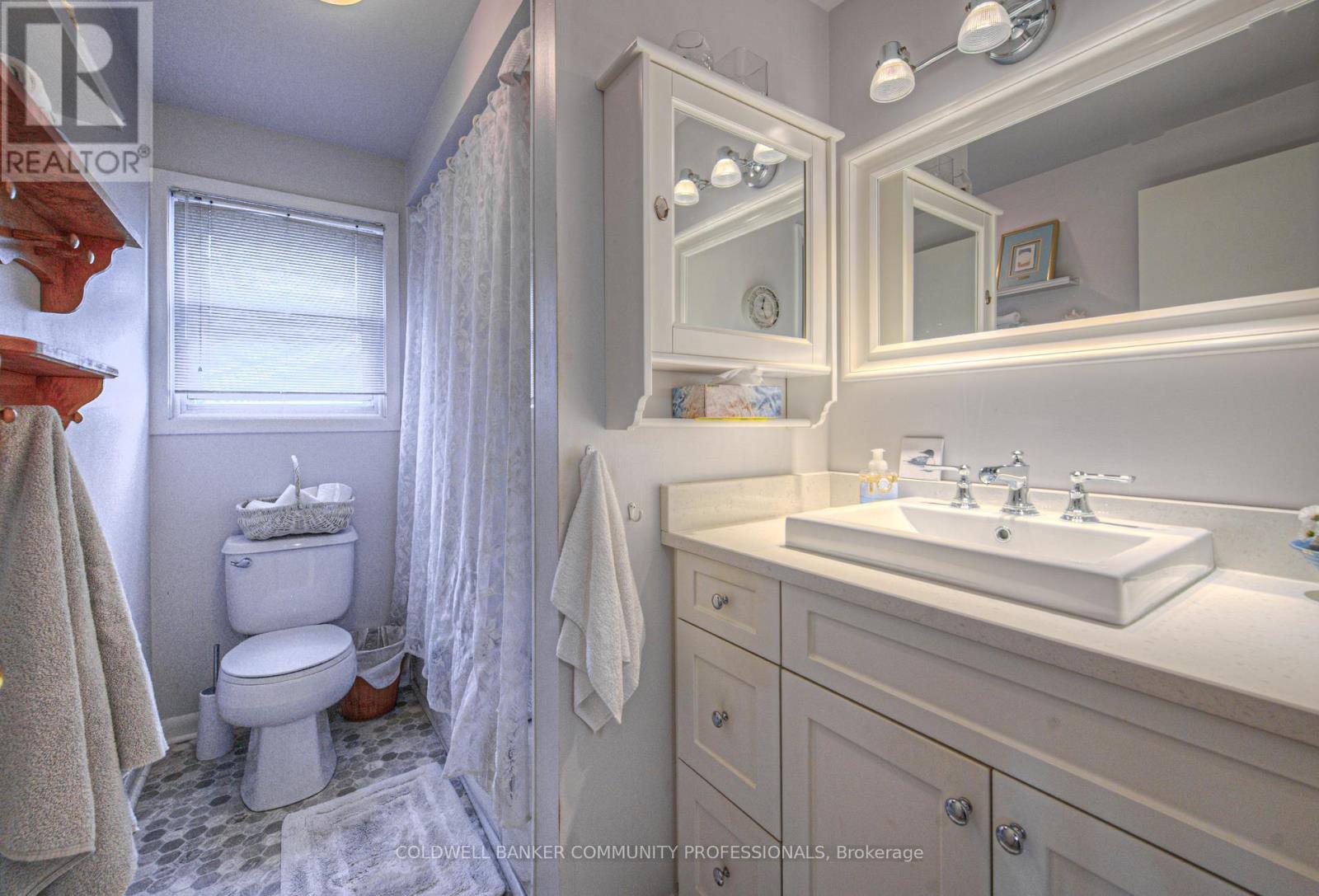 280 Wendover Drive, Hamilton, Ontario  L9C 5X8 - Photo 21 - X12480929