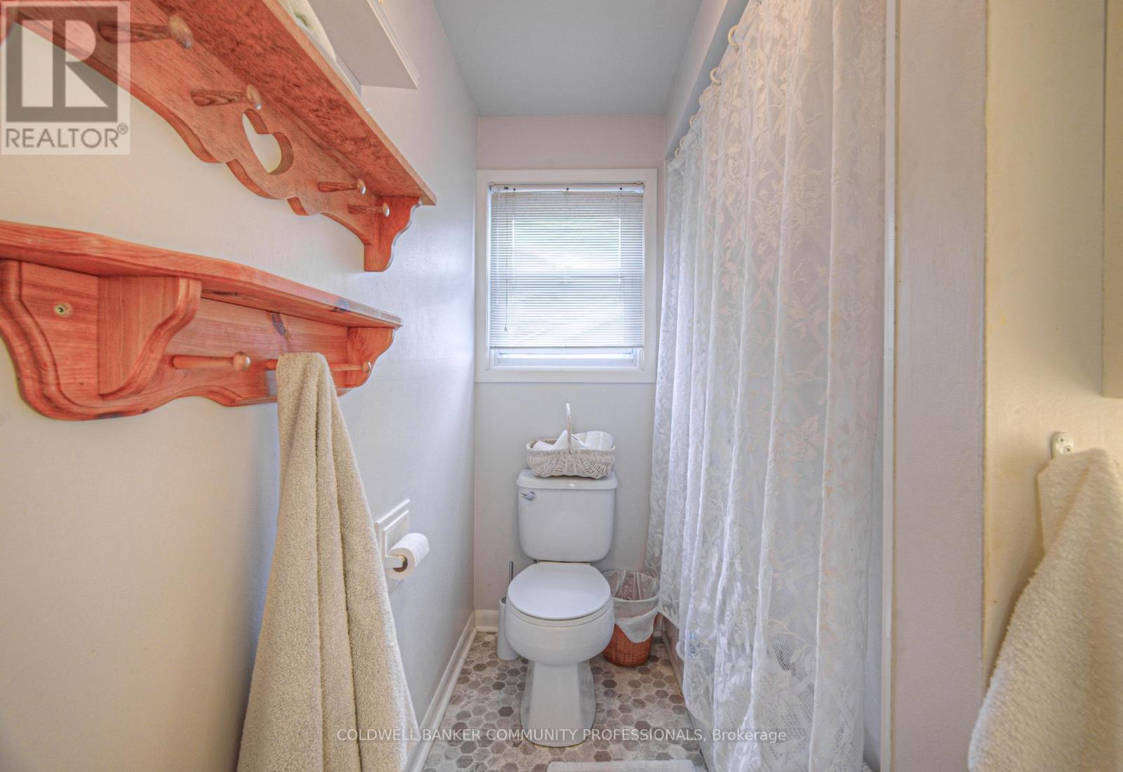 280 Wendover Drive, Hamilton, Ontario  L9C 5X8 - Photo 22 - X12480929