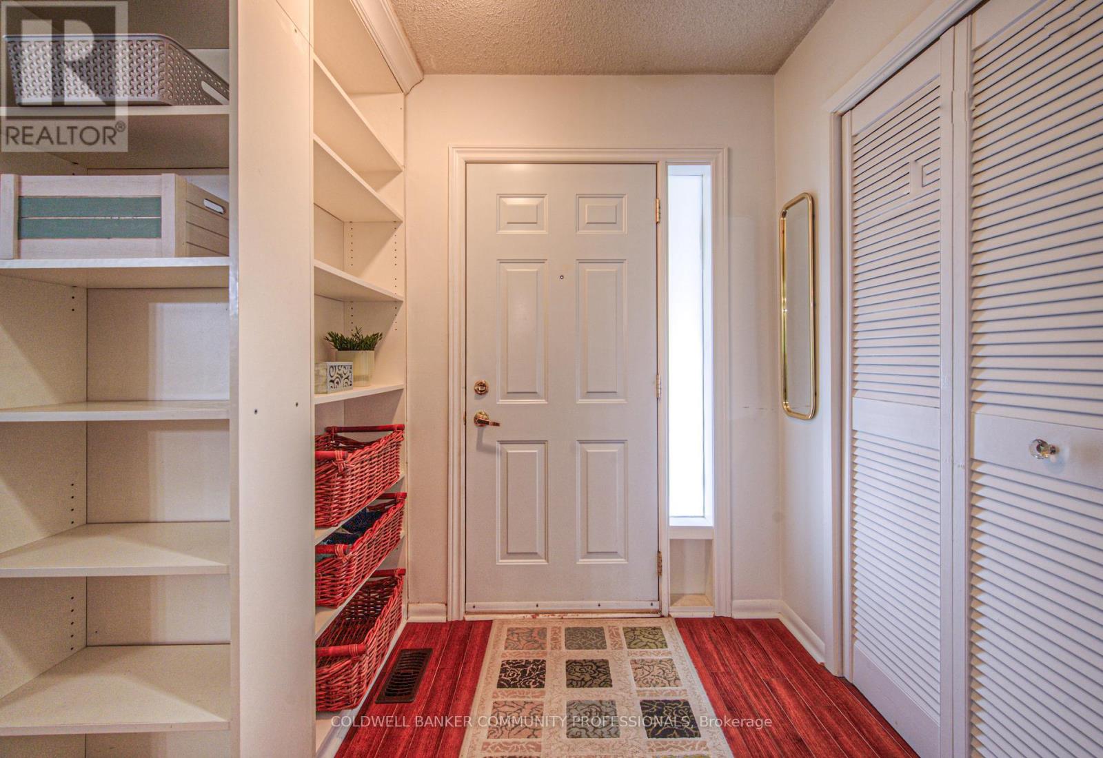 280 Wendover Drive, Hamilton, Ontario  L9C 5X8 - Photo 6 - X12480929