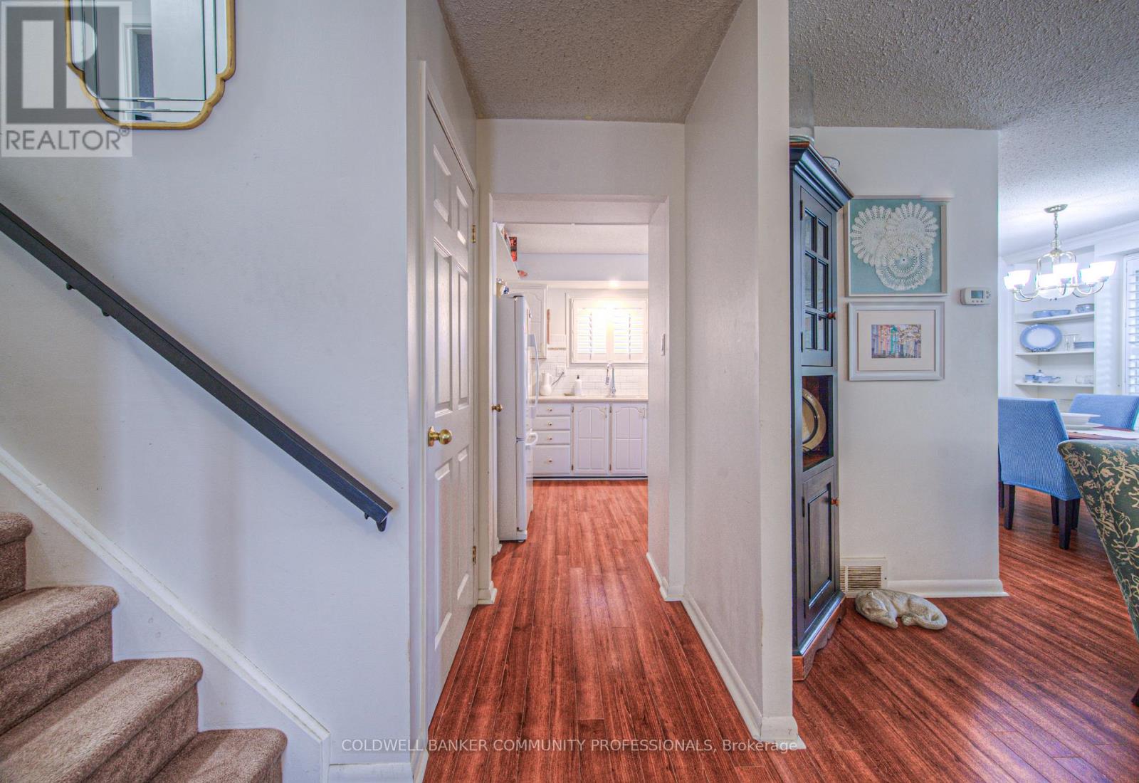 280 Wendover Drive, Hamilton, Ontario  L9C 5X8 - Photo 8 - X12480929