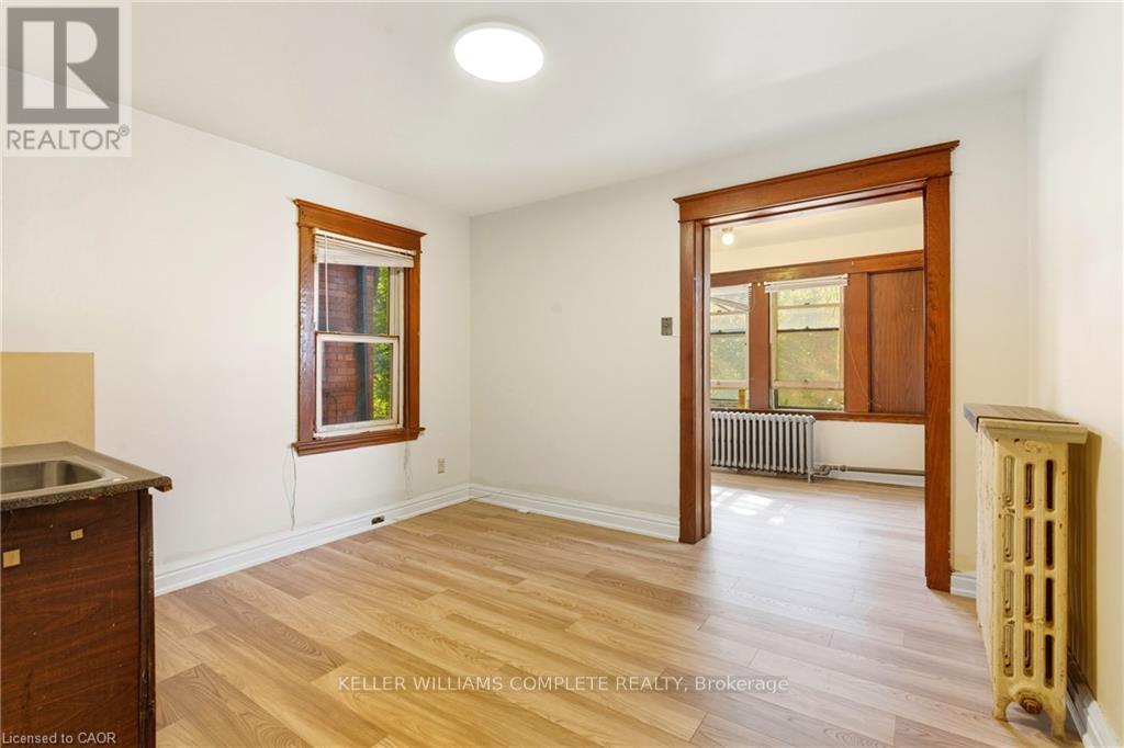 11 Holton Avenue S, Hamilton, Ontario  L8M 2L3 - Photo 21 - X12480948