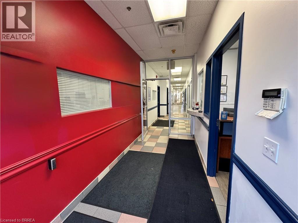 39 King George Road Unit# G2, Brantford, Ontario  N3R 5K2 - Photo 7 - 40764503