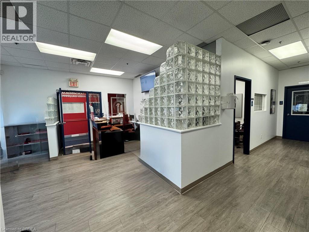 39 King George Road Unit# G2, Brantford, Ontario  N3R 5K2 - Photo 8 - 40764503