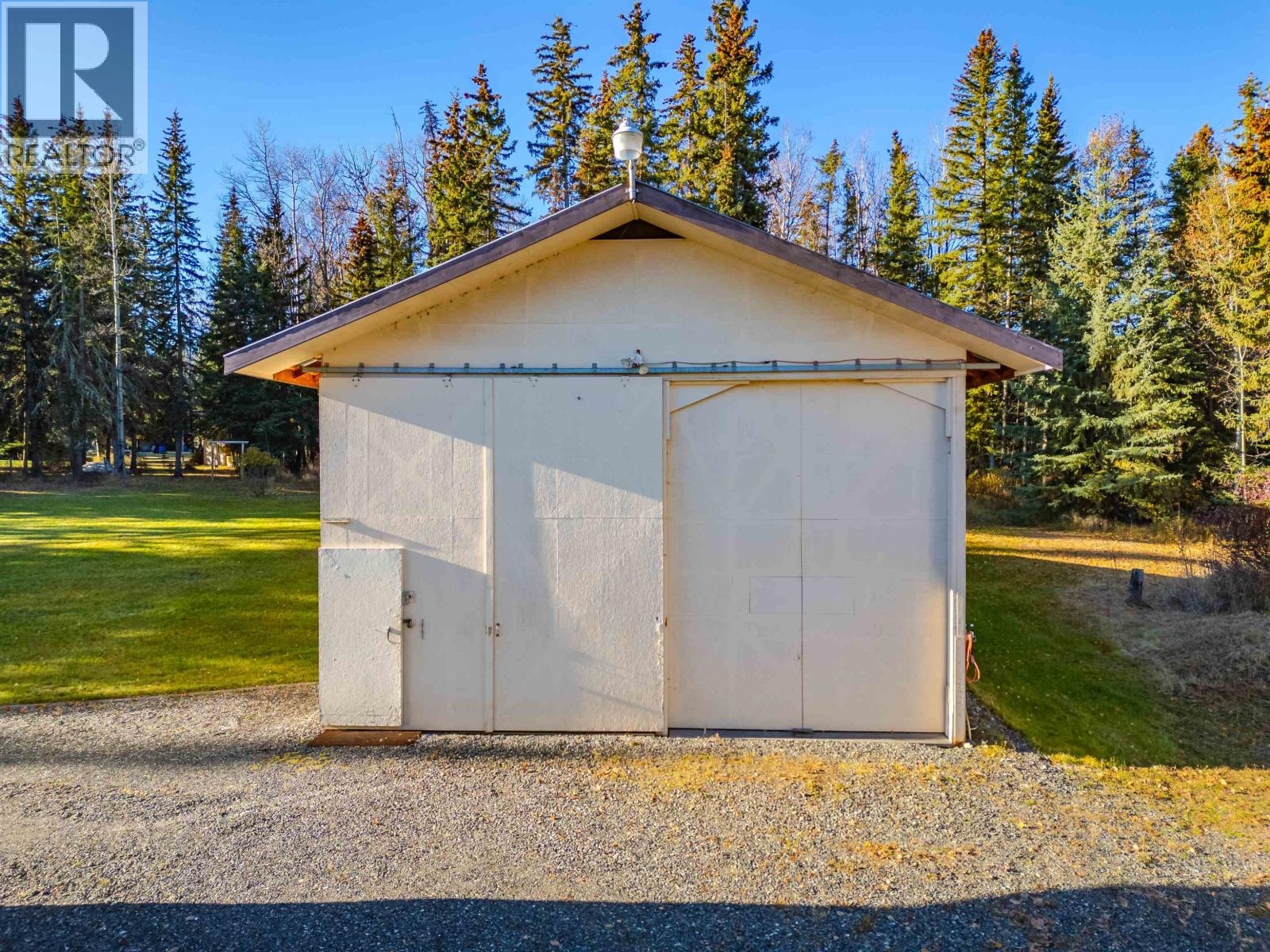 6056 Norman Road, Horse Lake, British Columbia  V0K 2E3 - Photo 3 - R3061634