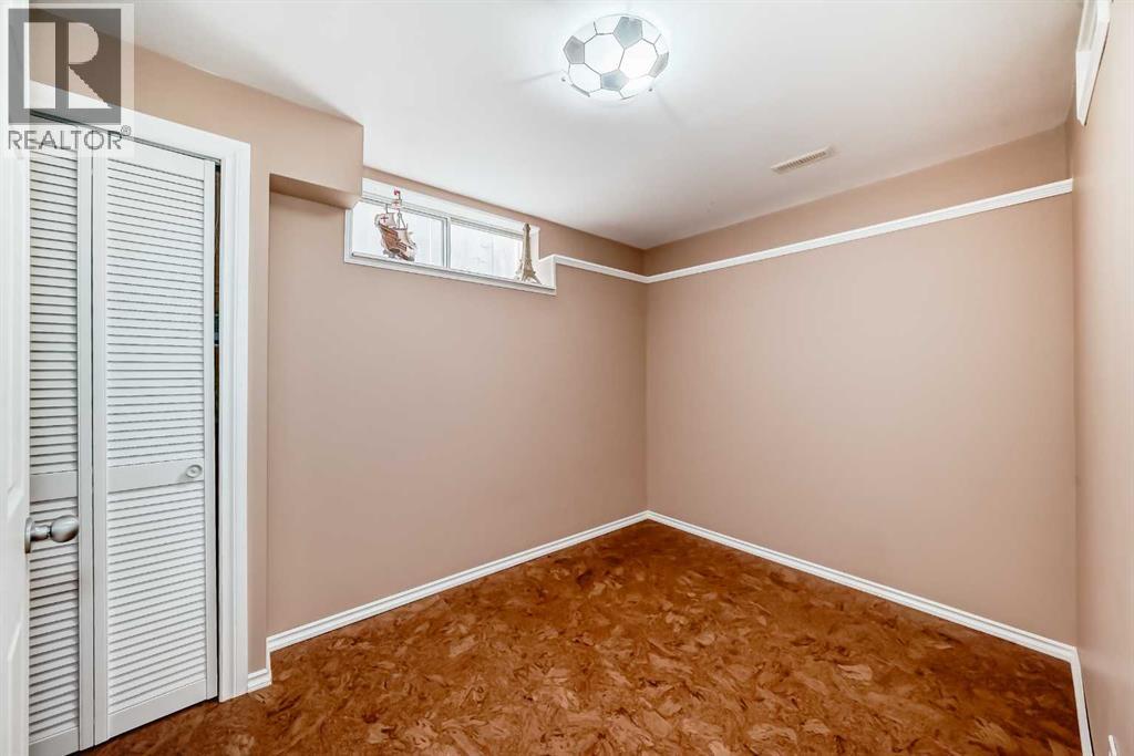238 Bridleridge Way Sw, Calgary, Alberta  T2Y 4M6 - Photo 40 - A2266444
