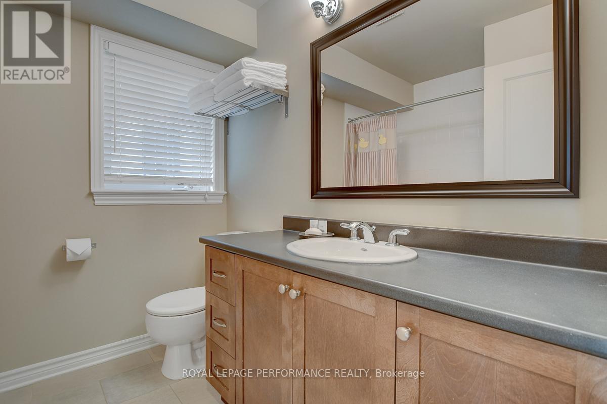 318 Iona Street, Ottawa, Ontario  K1Z 7B9 - Photo 18 - X12473121