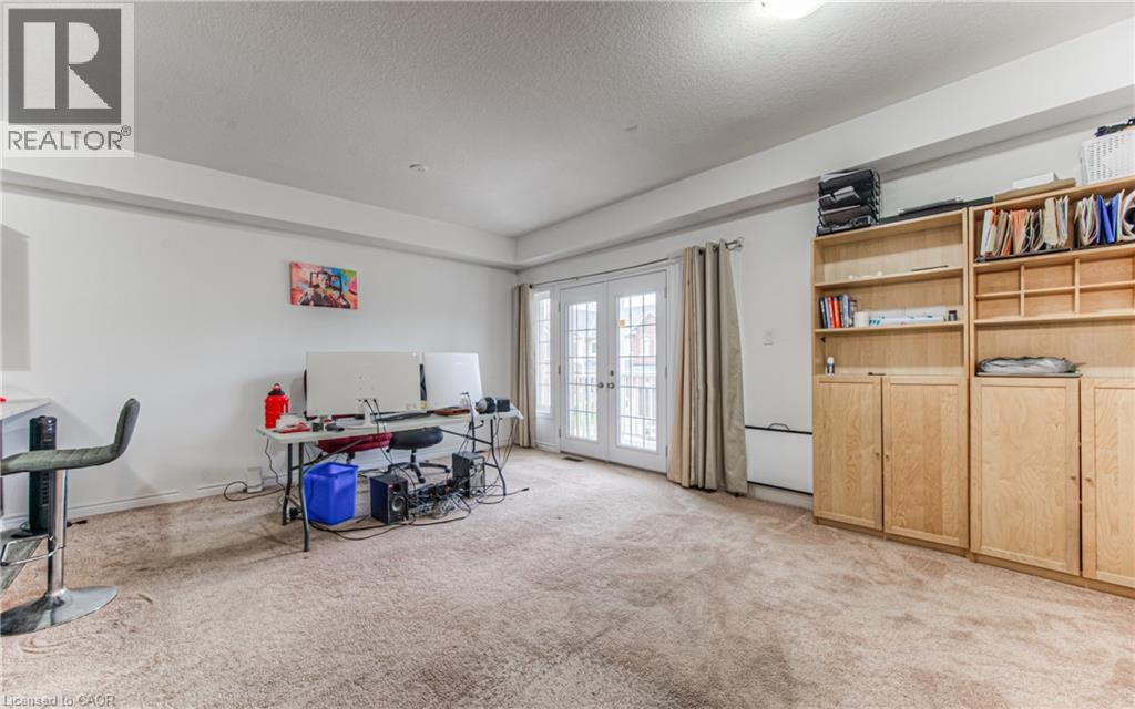 15 Dewberry Drive, Kitchener, Ontario  N2B 0A9 - Photo 7 - 40781573