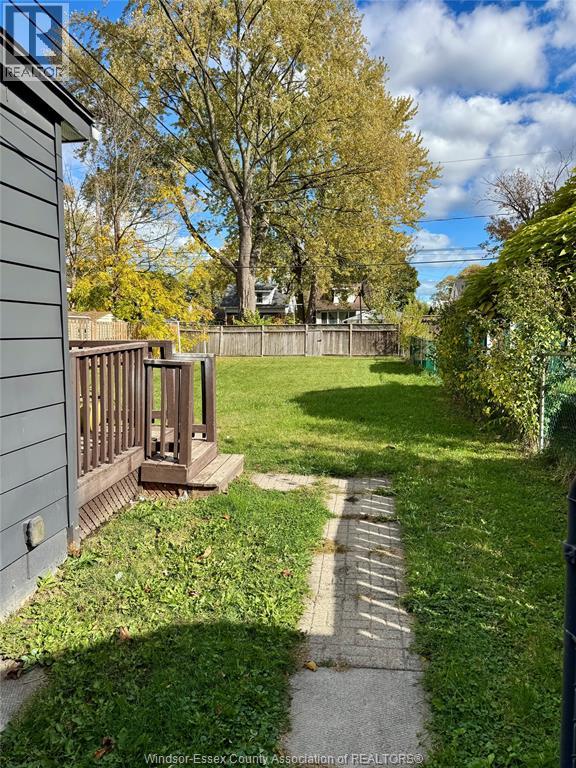 1922 Aubin, Windsor, Ontario  N8W 4L3 - Photo 3 - 25027103
