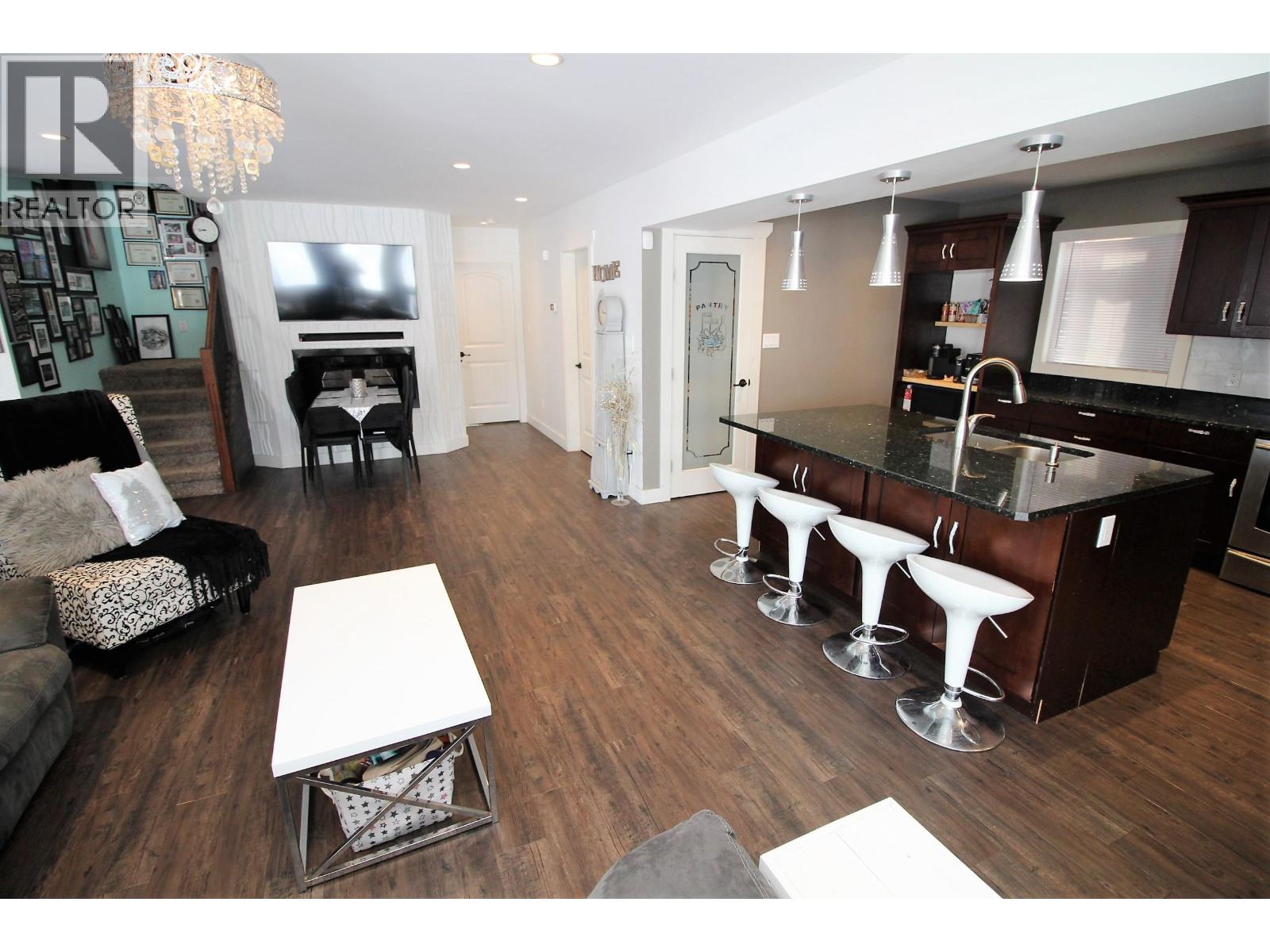 2233 Law Avenue, Houston, British Columbia  V0J 1Z0 - Photo 11 - R3051565