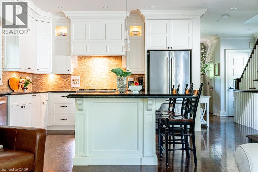 44 HEAD Street, Oakville, Ontario