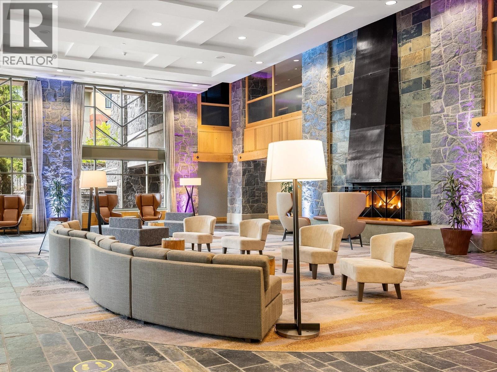 679 4090 Whistler Way, Whistler, British Columbia  V8E 1J3 - Photo 2 - R3060658