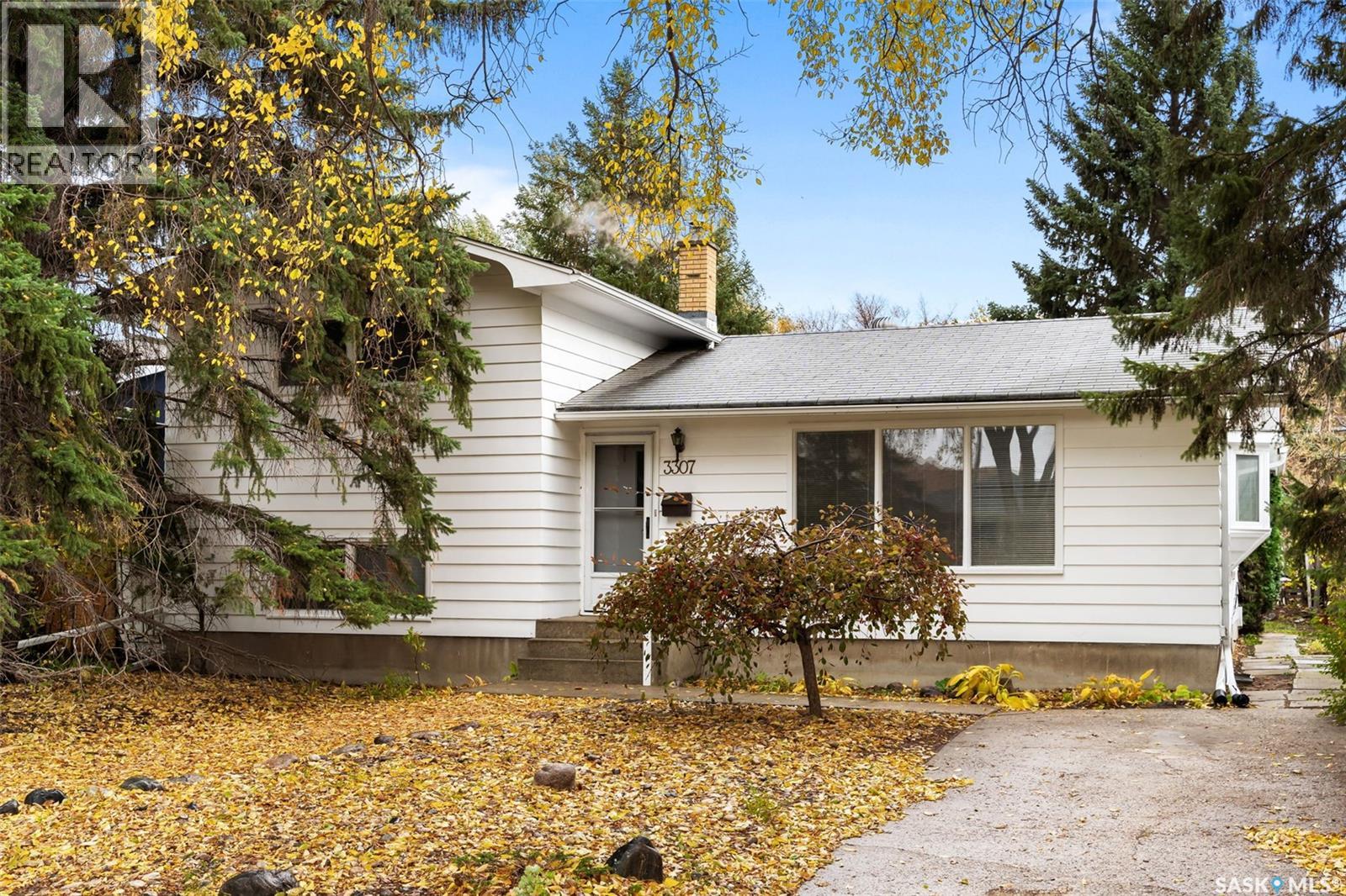 3307 28th AVENUE, regina, Saskatchewan