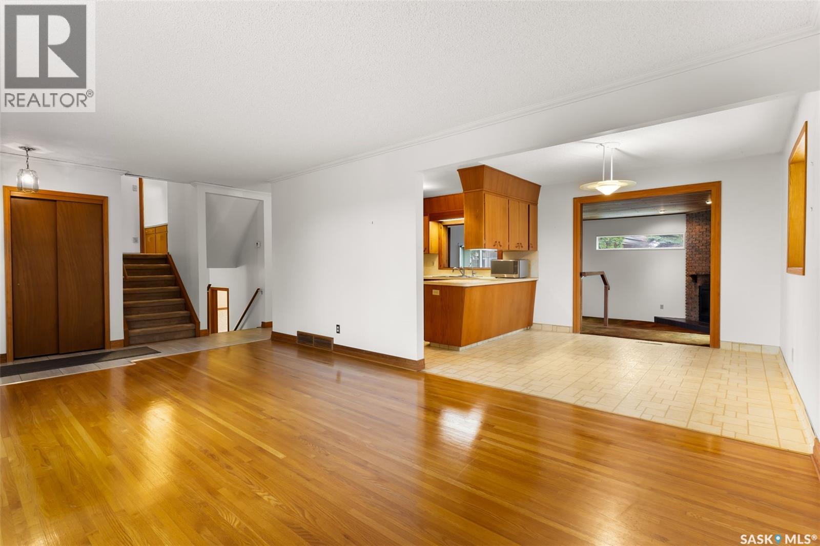 3307 28th Avenue, Regina, Saskatchewan  S4S 2N1 - Photo 5 - SK021671