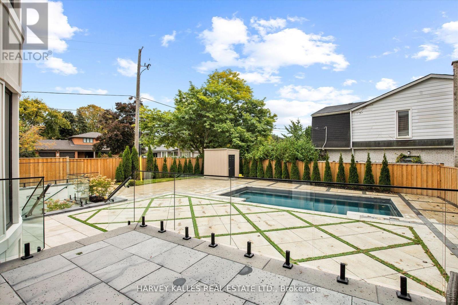 1 Silvergrove Road, Toronto, Ontario  M2L 2N5 - Photo 38 - C12481028