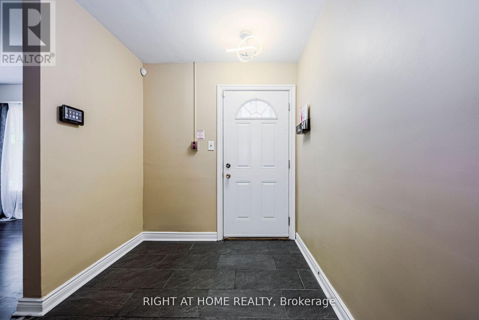 Main-A - 1715 Rossland Road E, Whitby, Ontario  L1N 3P1 - Photo 2 - E12481000