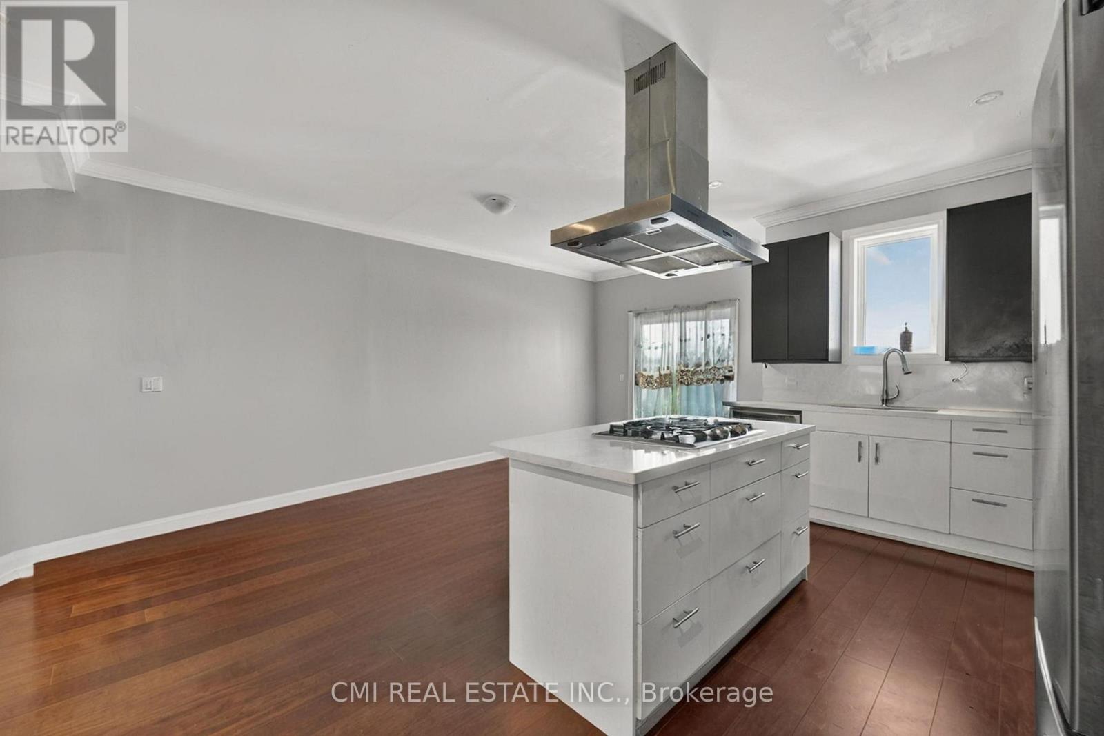 22 Jeavons Avenue, Toronto, Ontario  M1K 1S8 - Photo 11 - E12481017