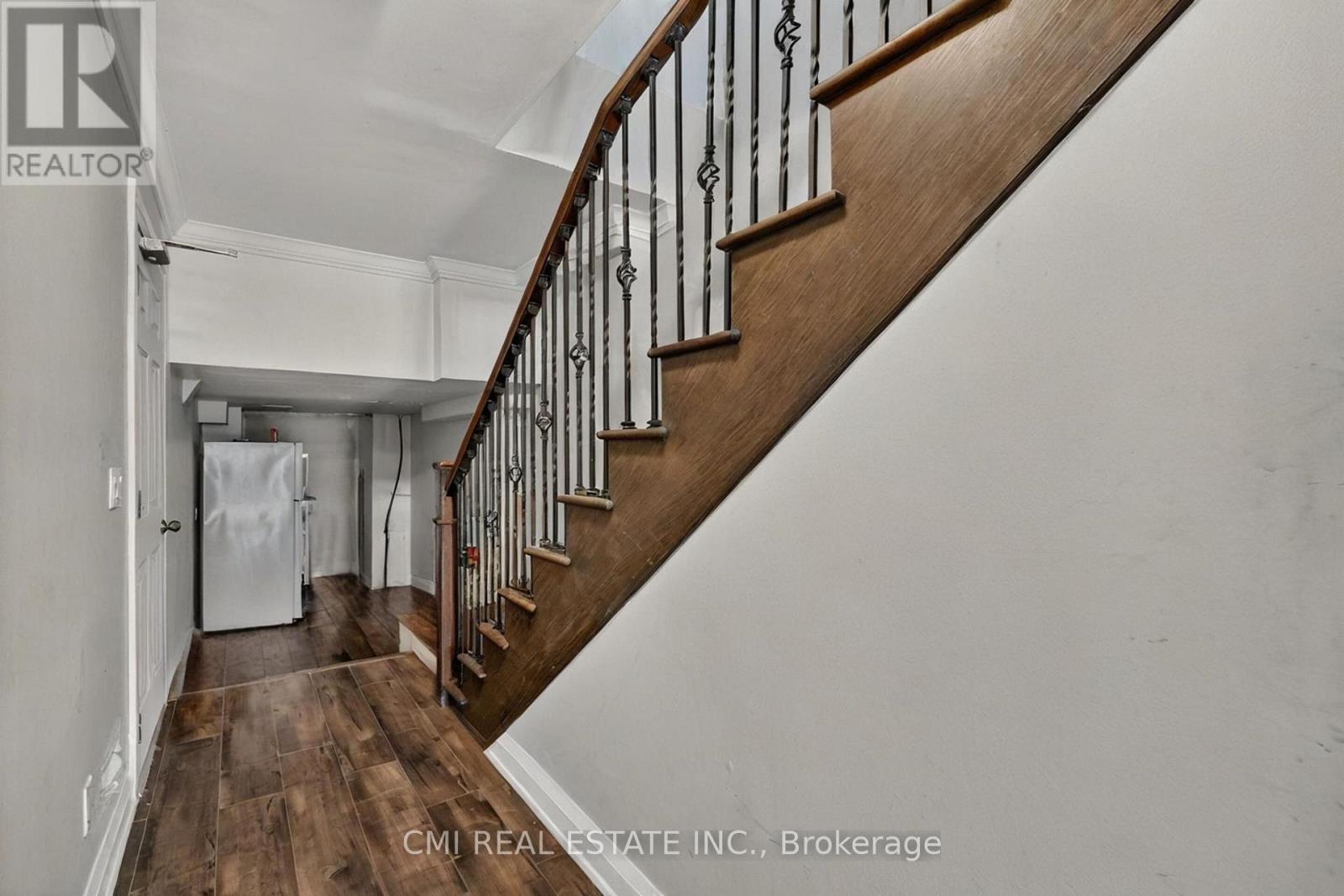 22 Jeavons Avenue, Toronto, Ontario  M1K 1S8 - Photo 13 - E12481017