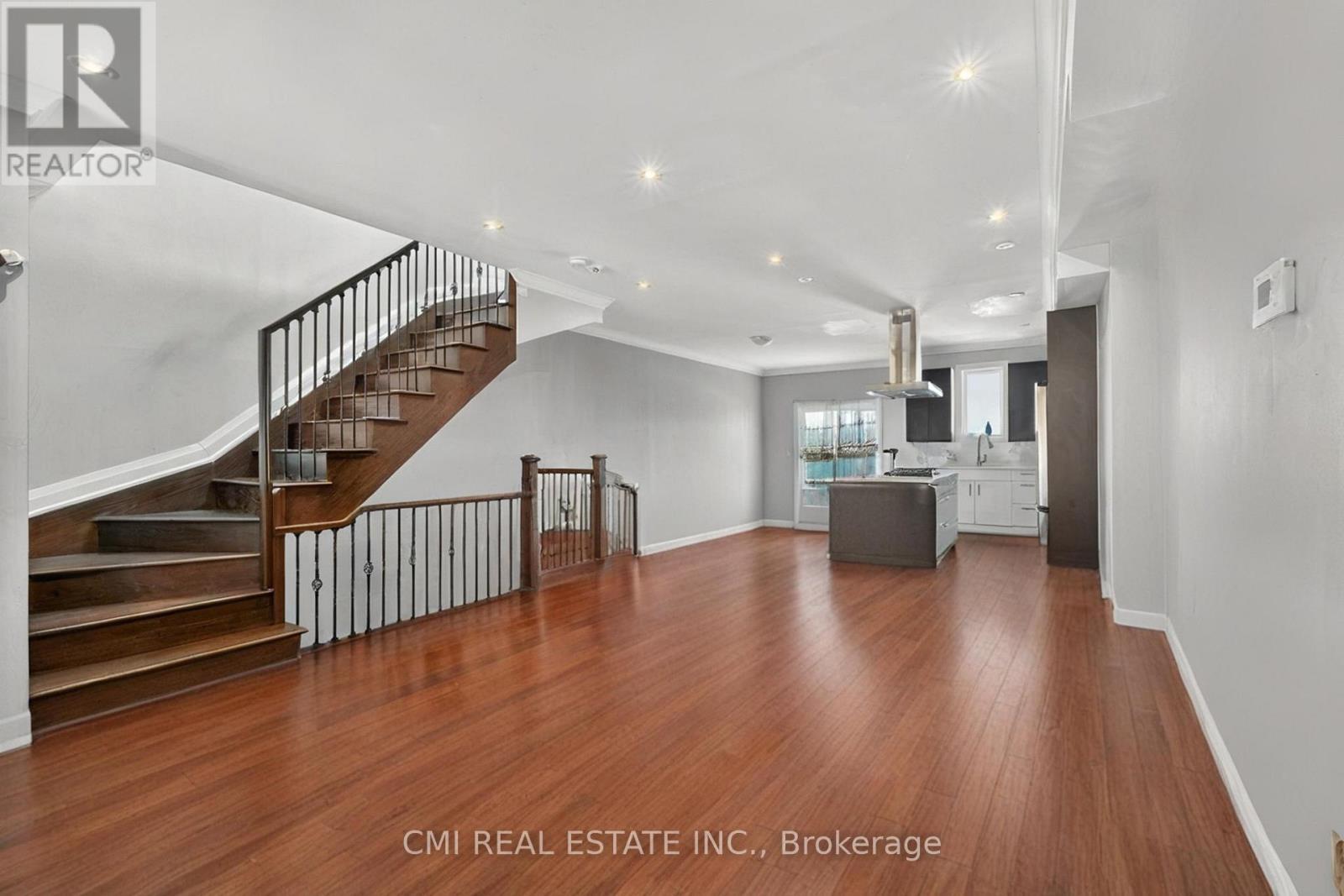 22 Jeavons Avenue, Toronto, Ontario  M1K 1S8 - Photo 5 - E12481017