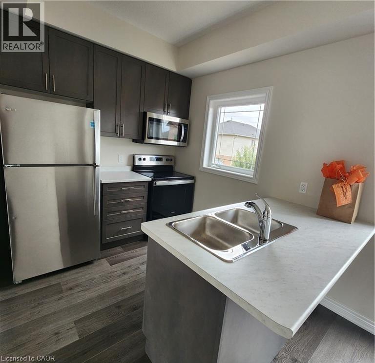 19 Picardy Dr Drive Unit# 56, Stoney Creek, Ontario  L8J 2T7 - Photo 4 - 40781862