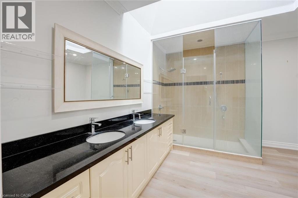 8 Ridgewood Drive, Richmond Hill, Ontario  L4E 3M1 - Photo 12 - 40775929