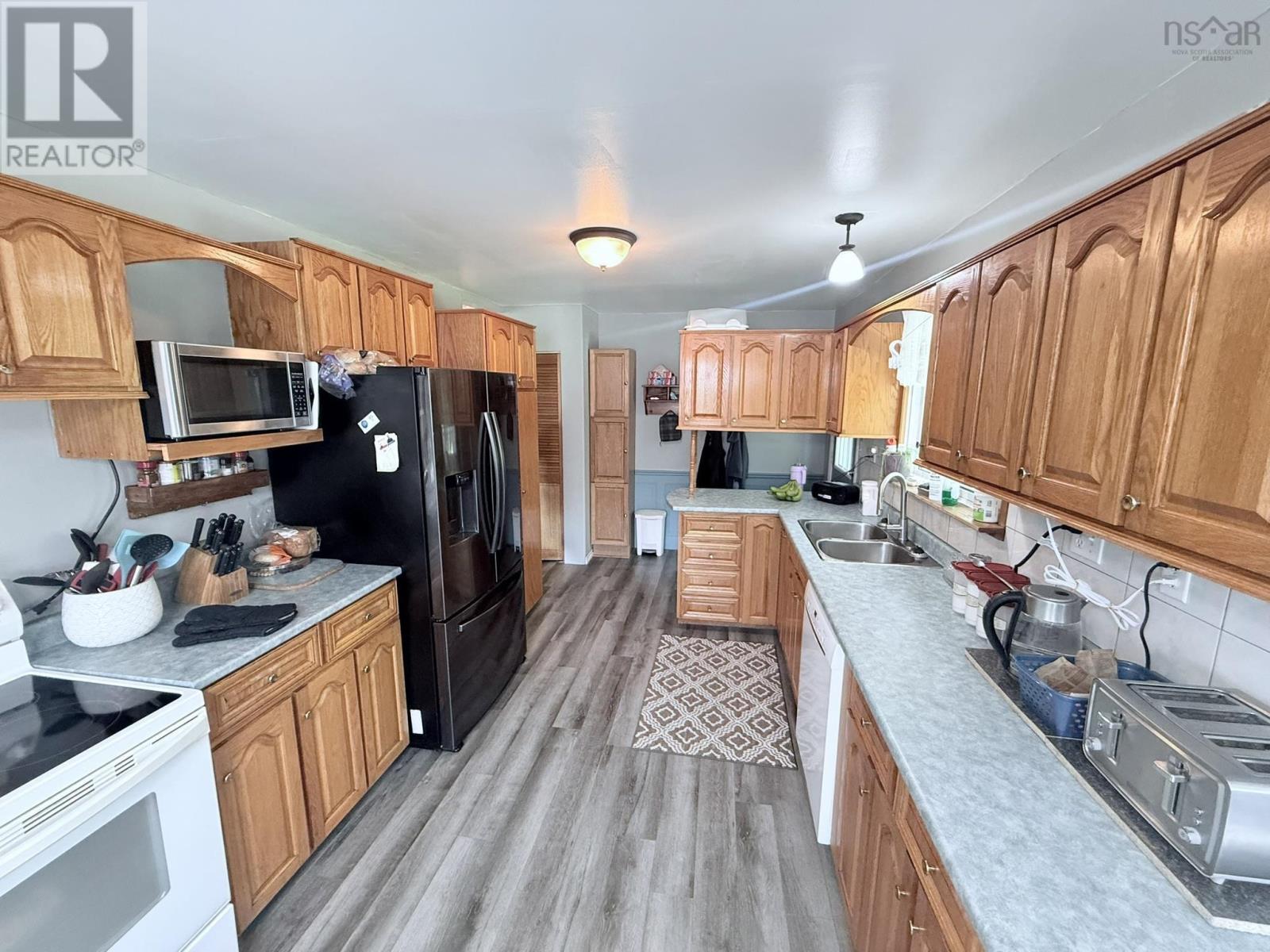 111 Grandview Avenue, Trenton, Nova Scotia  B0K 1X0 - Photo 11 - 202502786